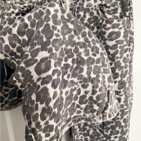 Splendid Gray Leopard Wide-Leg Pants - Picture 9 of 12